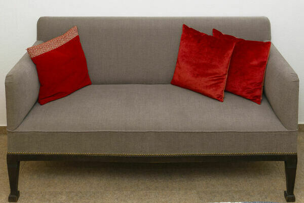 B�nkchen klassisch gepolstert und bezogen