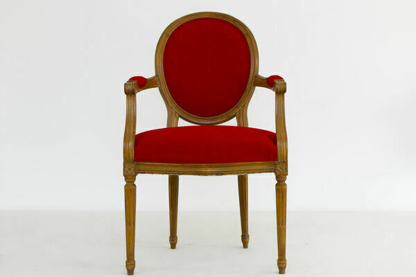 Gesellenst�ck Kilian Strecker Sessel traditionell gepolstert